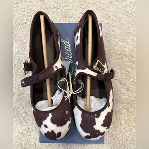 Universal Thread Halston Flats